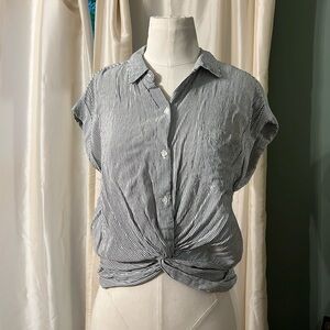 Abercrombie Fitch top